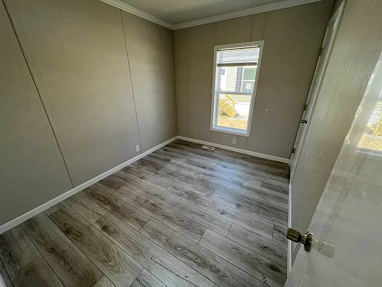 3674 Main St — Photo 8