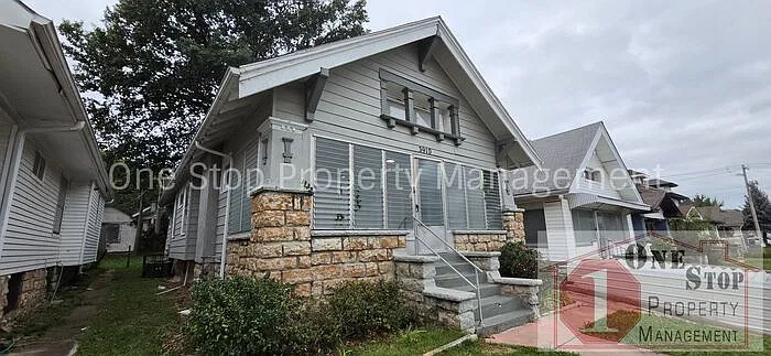 4 bed, 1.5 bath, $1,295 — Photo 1