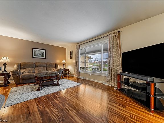 5th image of 7791 Ridge Rd