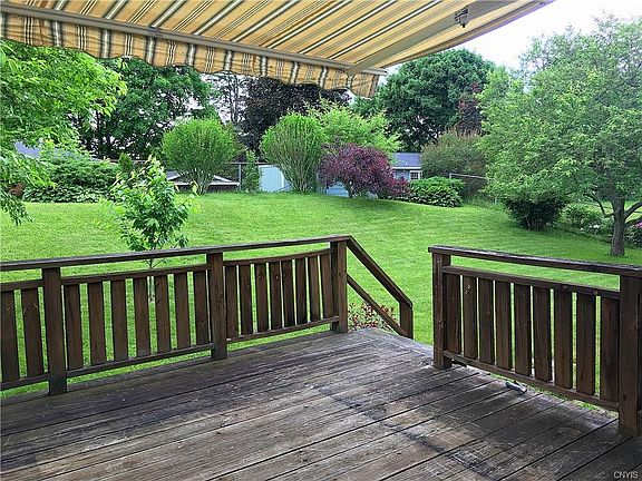 5th image of 123 Helfer Ln