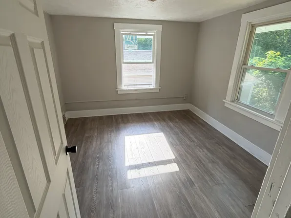39 Harris Ave #2, Battle Creek, MI 49037