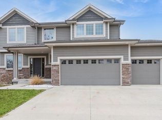 1105 NW Sunset Ln, Grimes, IA 50111