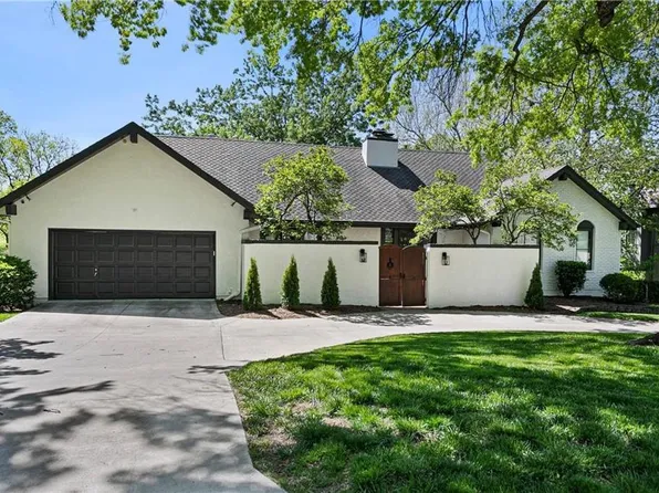 12600 Overbrook Rd, Leawood, KS 66209