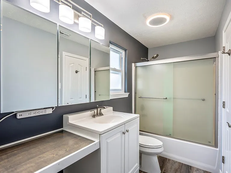 2923 Goldspring Ln — Photo 25