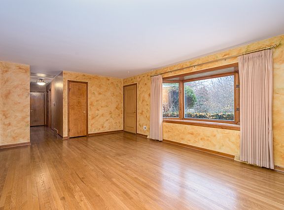 4th image of 23357 W Feeney Dr