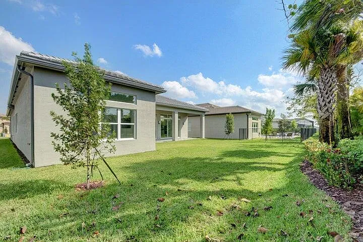 12832 Veneto Springs Dr — Photo 39