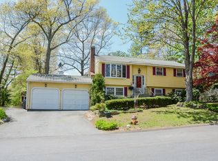 40 Hillcrest Rd, Burlington, MA 01803