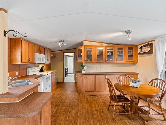 5th image of 2234 Kirby Rd