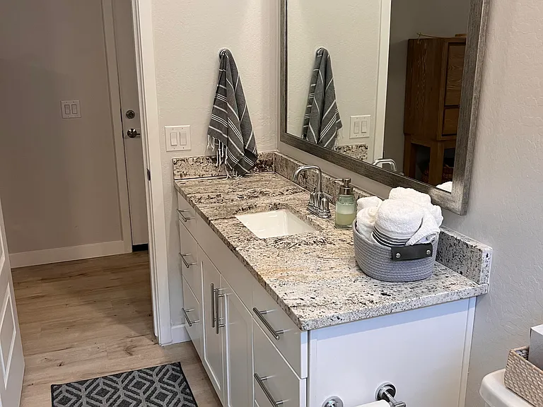 E Tahoe Ave — Photo 12