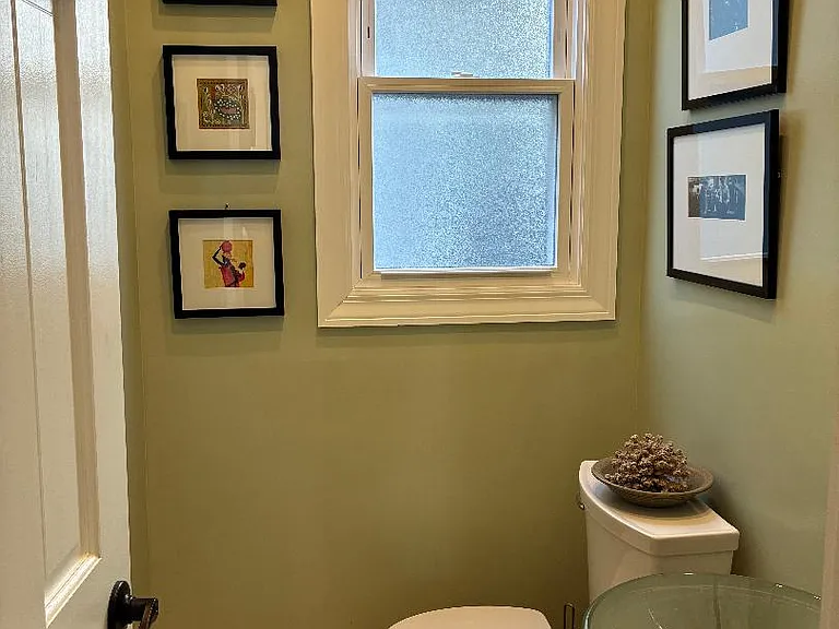 1/2 bath off kitchen