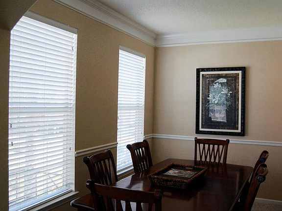 5th image of 2252 Beach Dr