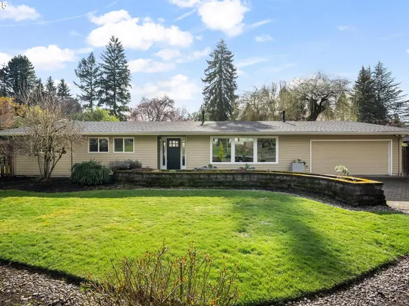 8420 SW Homewood St, Portland, OR 97225