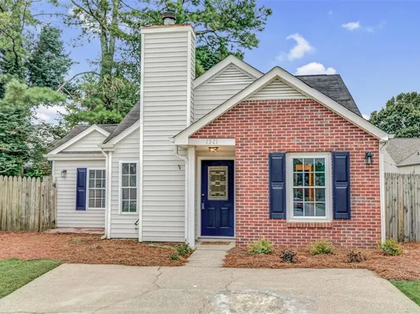 1321 Yorkshire Ln, Woodstock, GA 30188