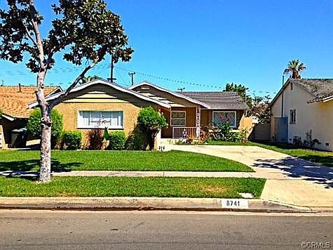 2nd image of 8741 Rosecrans Ave