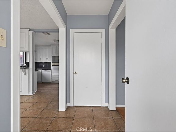 3rd image of 1405 Westminster Ave