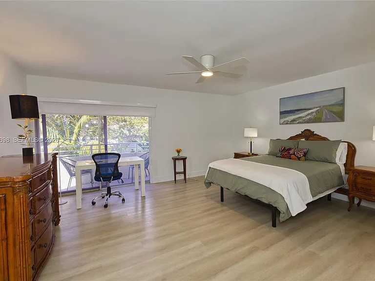 5838 SW 74th Ter #317 — Photo 23
