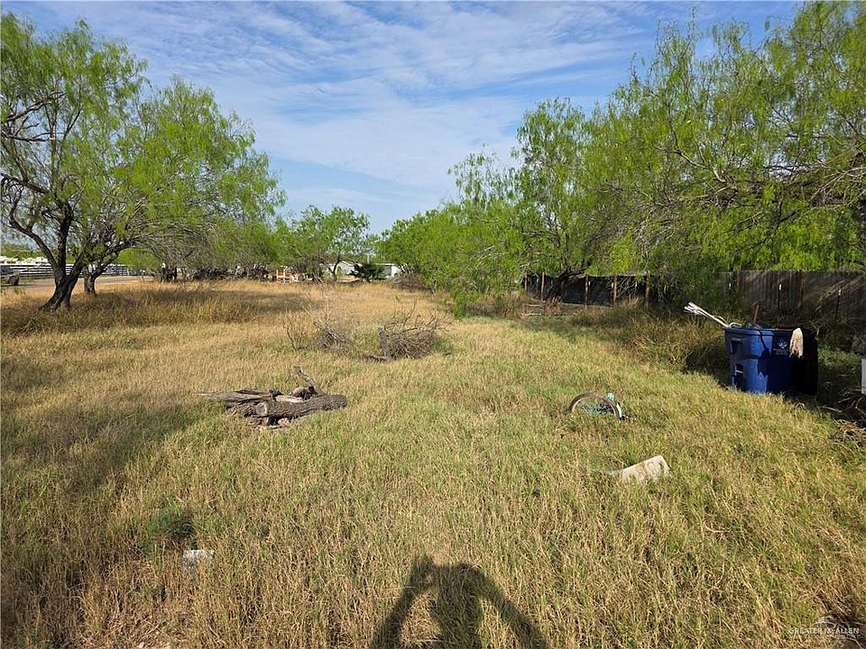 2nd image of 703 E Los Charcos Dr
