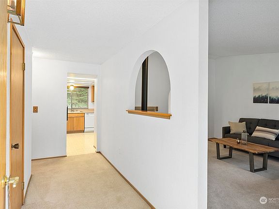 4th image of 15316 107th Avenue Ct E