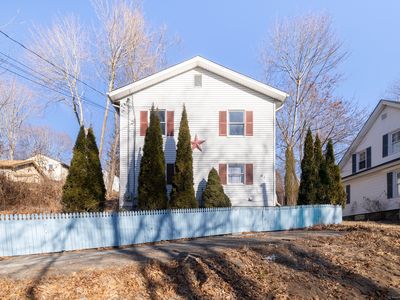 61 Hillhouse Rd, Waterbury, CT, 06705