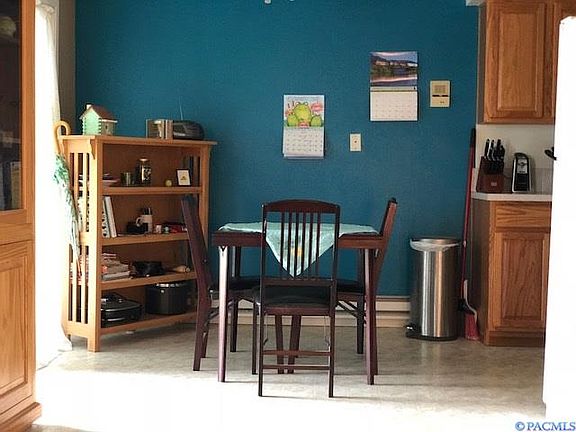 5th image of 3121 W Hood Ave APT G105