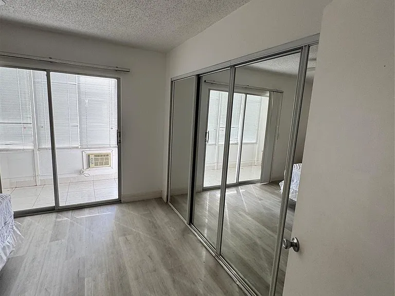 295 Newport Ct #295-T — Photo 13