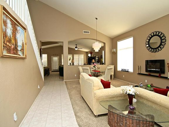 5th image of 2030 E Creedance Blvd