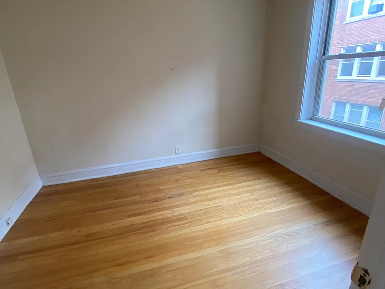 2346 W Touhy Ave #1E — Photo 13