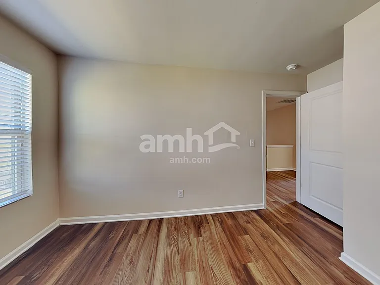 223 Maxton Ave — Photo 19