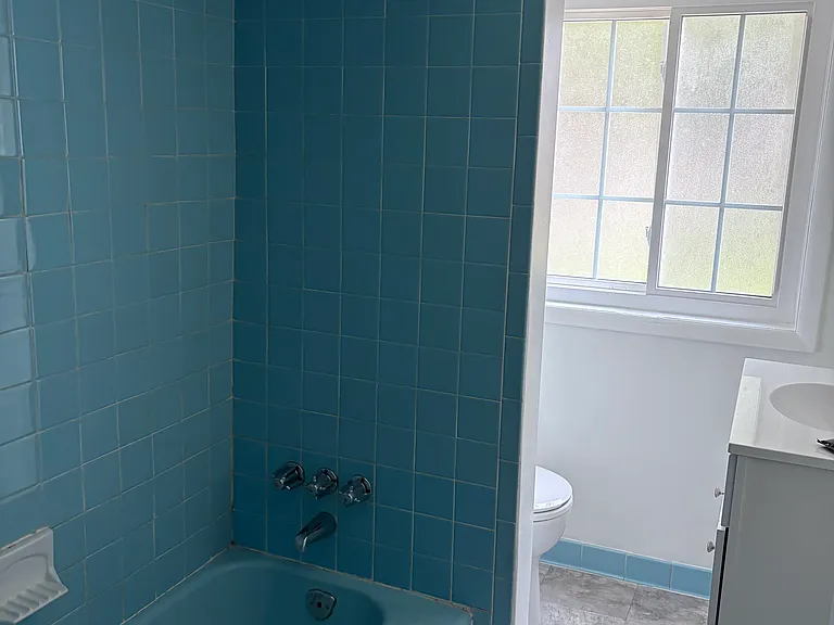 1020 Portland St #2 — Photo 8