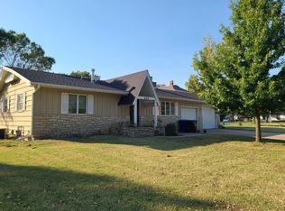 620 S Main St, Lindsborg, KS 67456