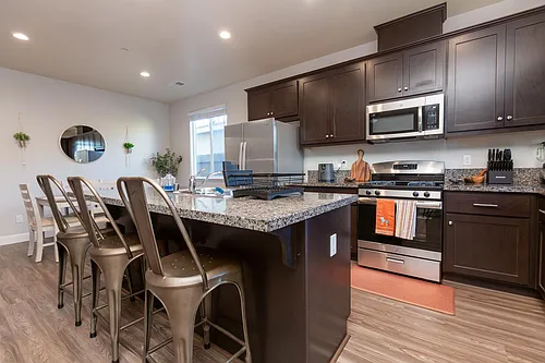 698 Marybelle Dr Photo 1