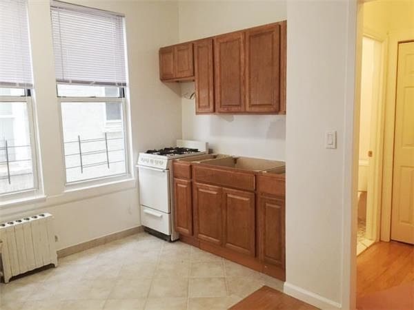 1st image of 3434 44th St APT 1F