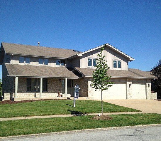 1st image of 8412 Brookside Glen Dr
