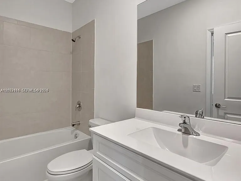 1857 SE 26th Ter — Photo 11