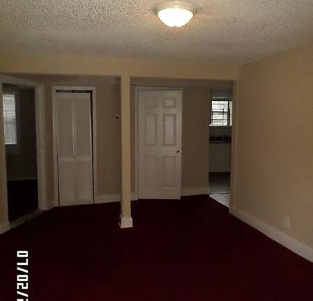 2nd image of 3933 Boulevard #1