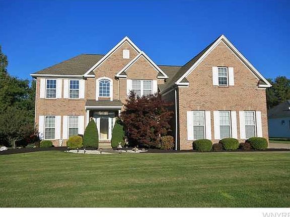 2nd image of 5827 Forest Creek Dr