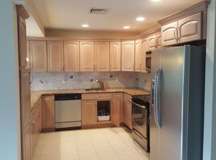 1809 Seaman Dr, Merrick, NY 11566