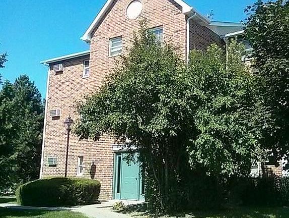 3rd image of 1375 Cunat Ct APT 1C