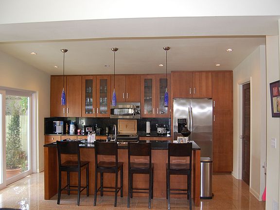 2nd image of 1690 Woodland Ave