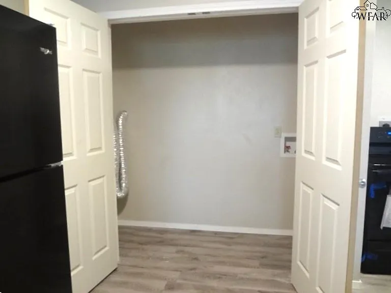 1616 Longview St — Photo 10