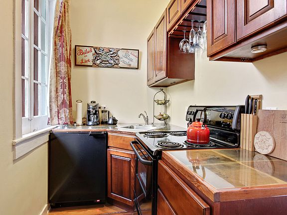4th image of 729 Ursulines Ave APT 6