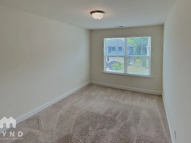 1546 Cedar Tree Dr — Photo 7