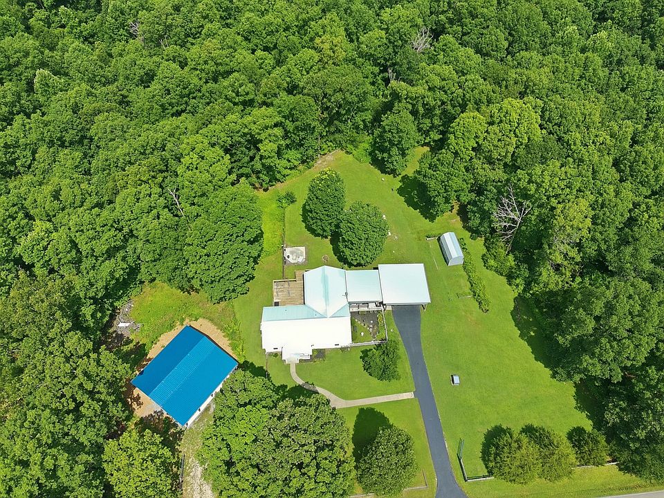 1st image of 428 Peters Rd