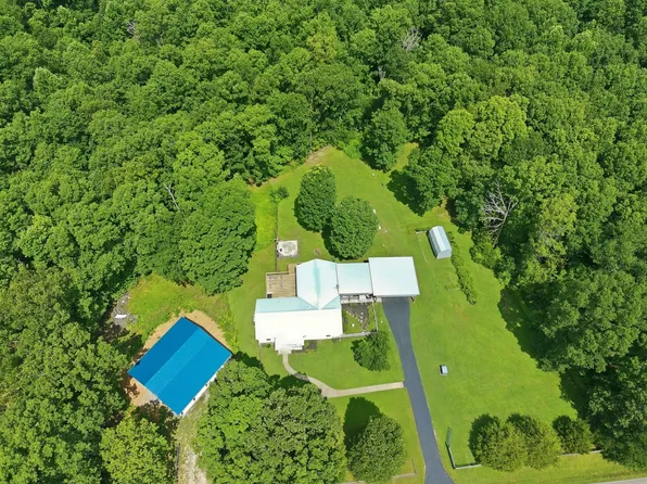 428 Peters Rd, Summertown, TN 38483