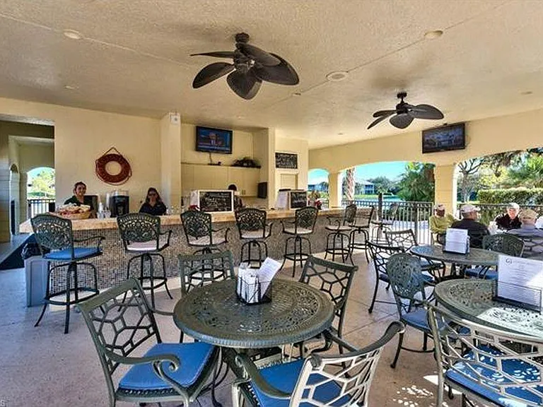 Clubhouse Pool Bar