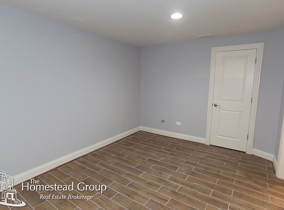 3rd image of 1446 W Fullerton Ave #Gardenbsmt