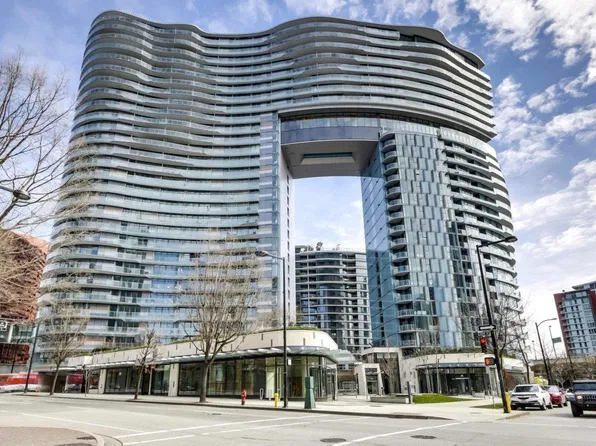 89 Nelson St #403, Vancouver, BC V6Z 0E7