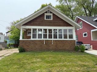 1613 69th St, Kenosha, WI 53143