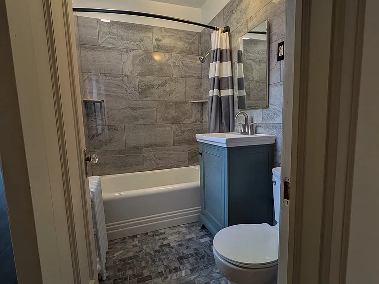 3519 Emerson Ave S #101 — Photo 9