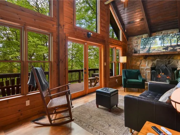1213 Mountain Oak Rd, Ellijay, GA 30536